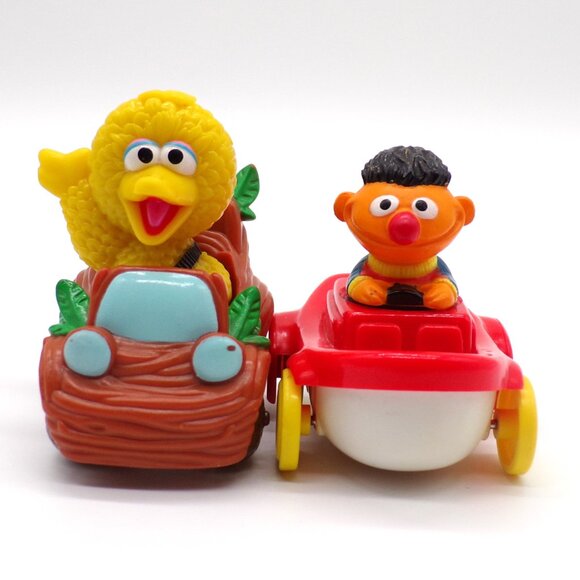 Sesame Street Big Bird Nest Car Ernie Boat Racer Hasbro 2012 Stocking Stuffer - Picture 6 of 9